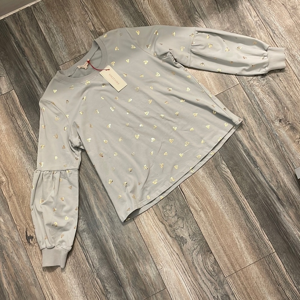 Solitaire Women’s size Large Long Sleeve Grey Top